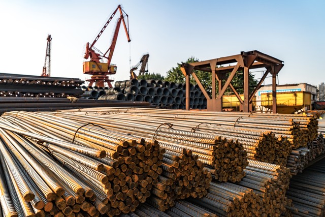 智慧钢铁寻源：从传统采购到高效智能化的转型策略